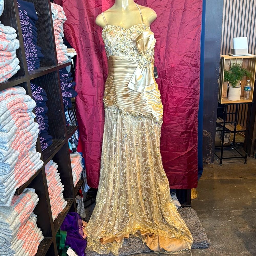 Elegant Gold Strapless Gown